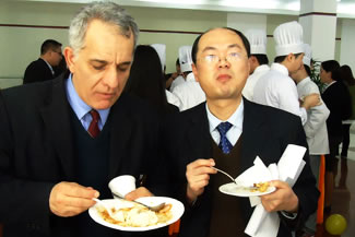 学院领导视察餐饮部